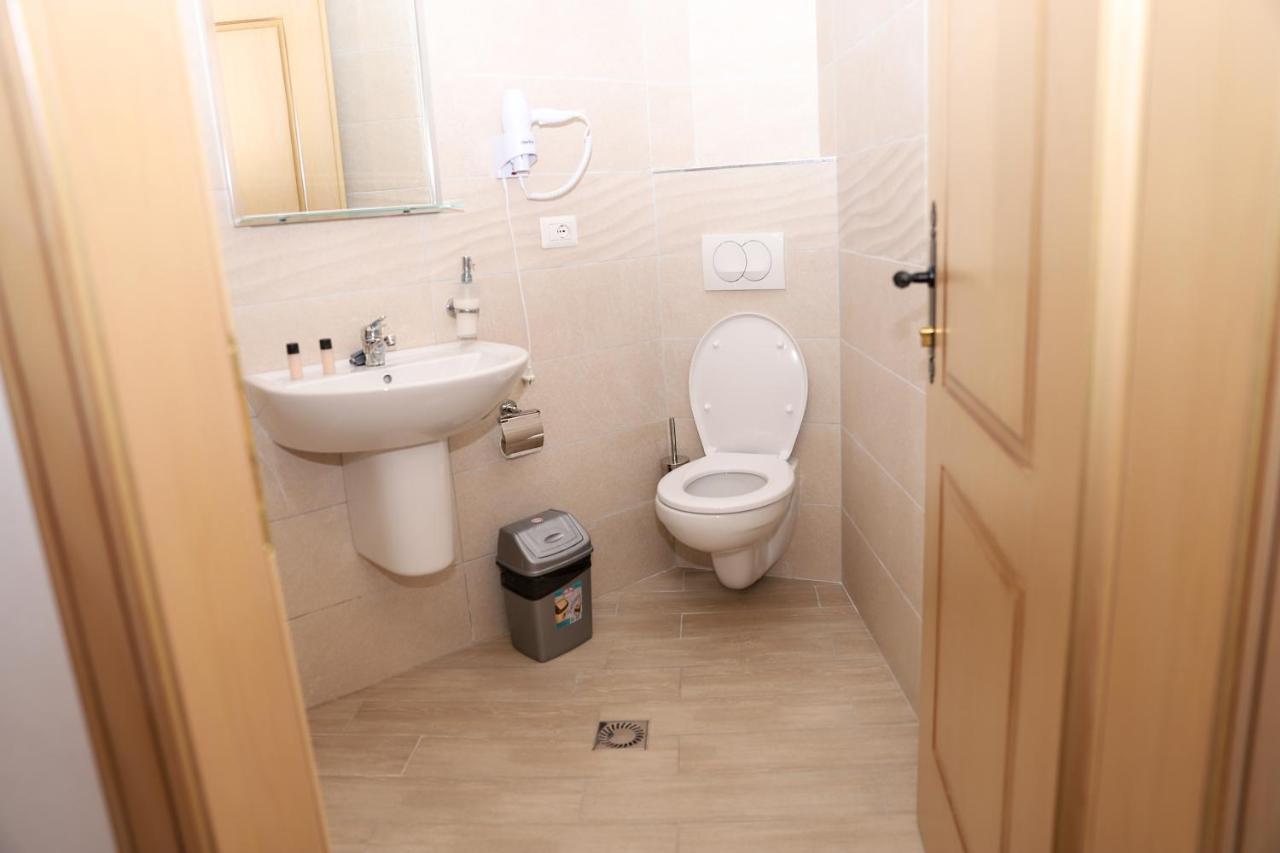 Hotel Borklad Берат Экстерьер фото